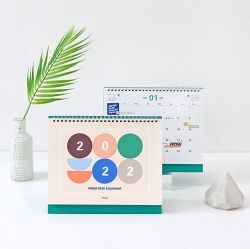 2022 Prism desk calendar 