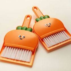 Carrot's Cleaning Set