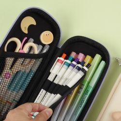 E-rinubgae Squishy EVA Pencil Case