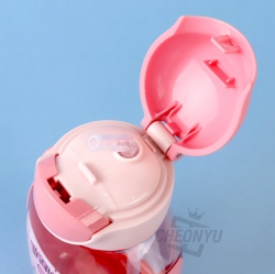 Sanrio My Melody Hide-and-seek One Touch Straw Bottle 530ml