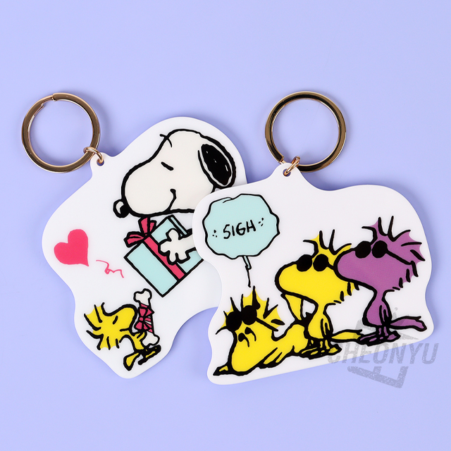 Peanuts Snoopy Acrylic Key Holder