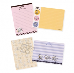 PEANUTS Snoopy A6 Memopad