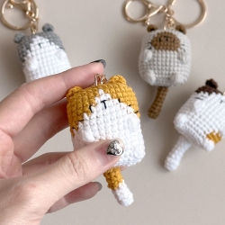 Crocheted Cat Keyring (Random)