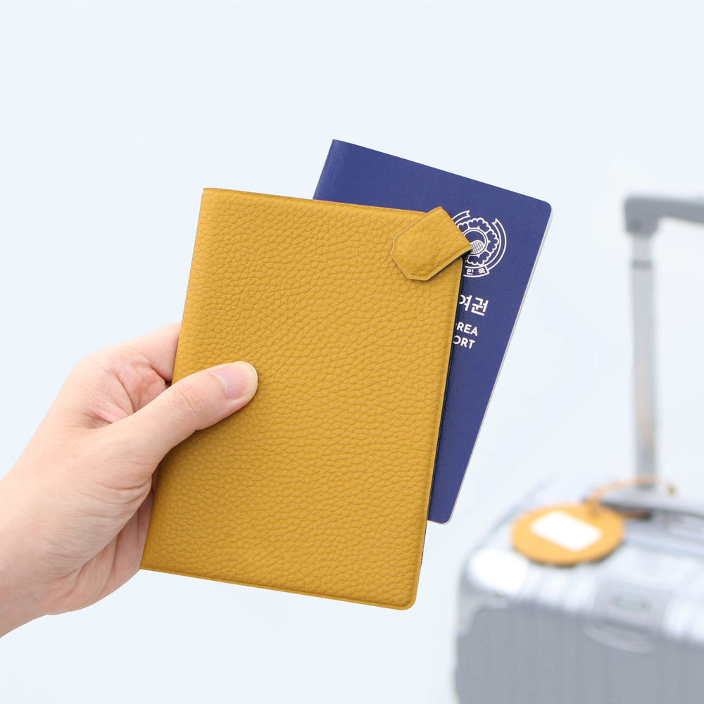 Magnet Passport cover