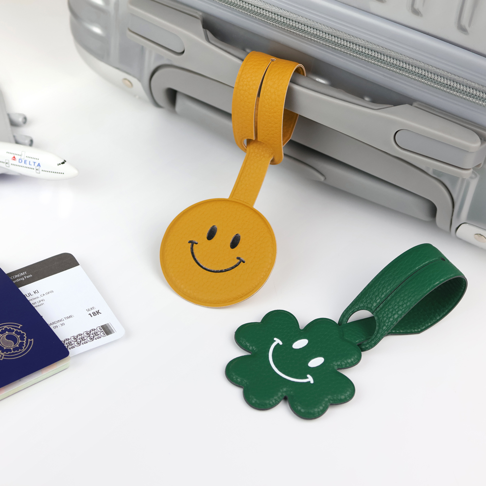 Smile name tag