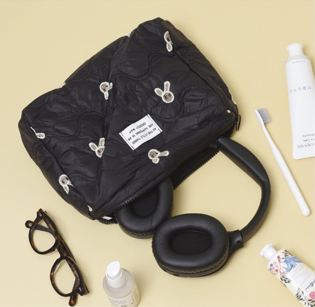 Large Capacity Black Rabbit Travel Underwear Cosmetics Pouch (Large)