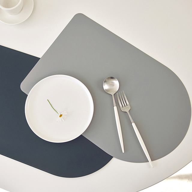 Reversible Modern Table Mat - Arch