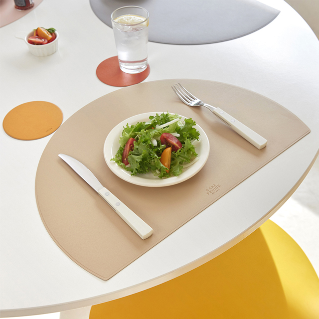 Reversible Modern Table Mat - Half Moon
