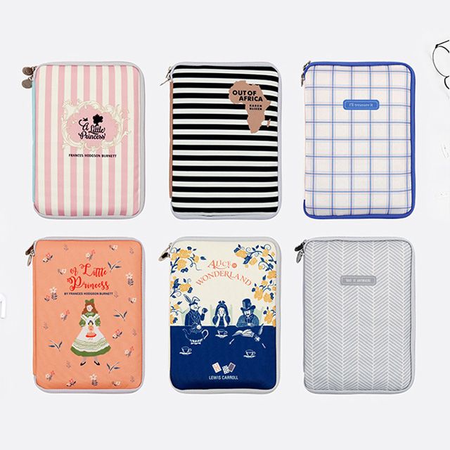 Book Cover Pouch