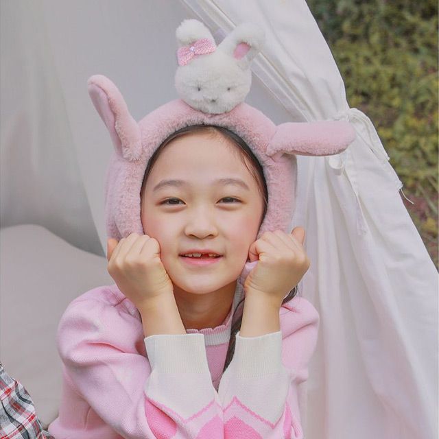 Fluttering Earmuffs