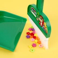 Crayon Shin Chan Mini Cleaning Set 