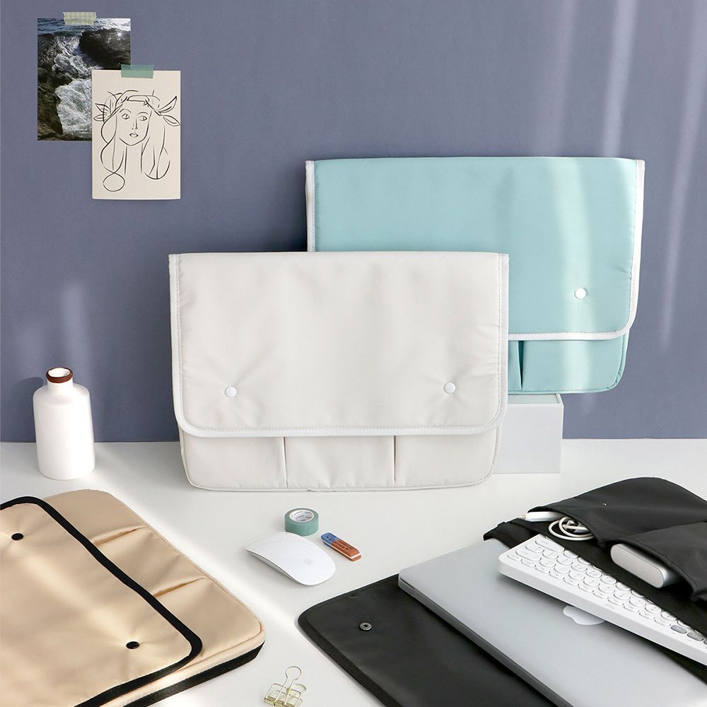 Multi Pocket Laptop Pouch 15