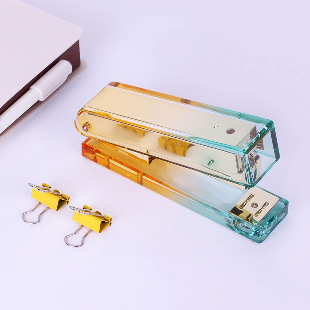 Stapler Daylight