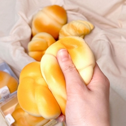 Bakery Squishy, Random