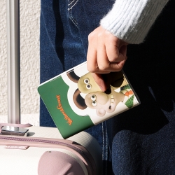 Wallace and Gromit Passport Case