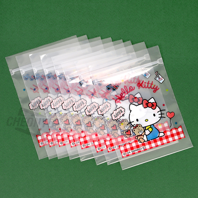 Hello Kitty Soft Zip Bag S, 8 Sheet