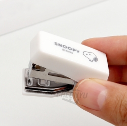 Snoopy Compact Stapler