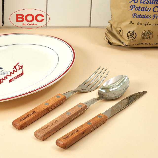 Snoopy Wood Handle Cutlery Set of 3 (Cutlery + Fork + Knife)