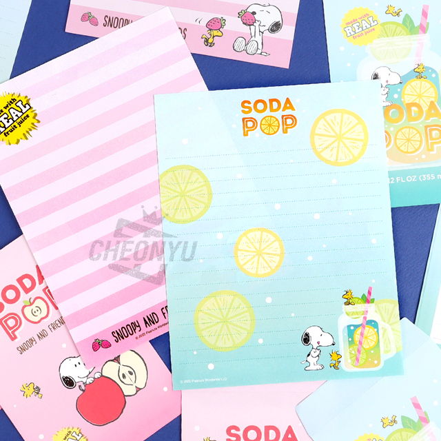 PEANUTS SNOOPY SODA POP Letter Set