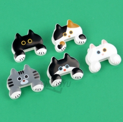 Cute Cat-Shaped Clip