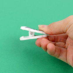 Cute Cat-Shaped Clip