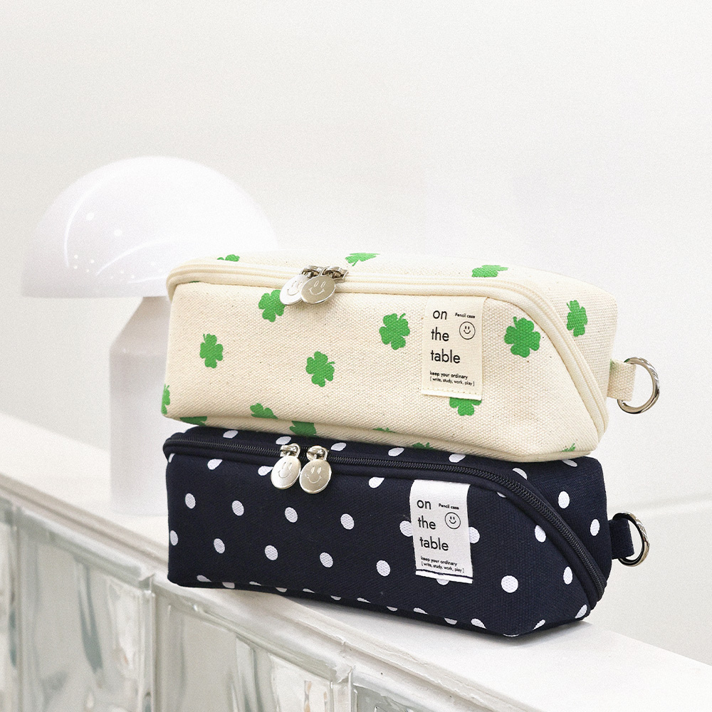 on the table cube pencil case ver.2