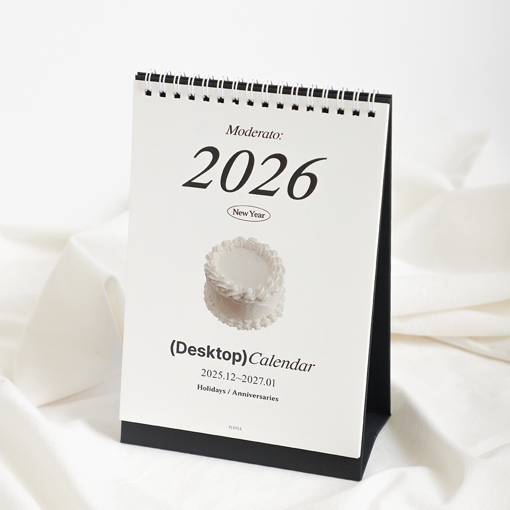 2026 Moderato Desktop Calendar