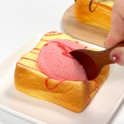 Ice Cream Honey Bread Squishy, Random