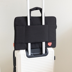 Brunch Brother 15type Mogry Hug Laptop Pouch