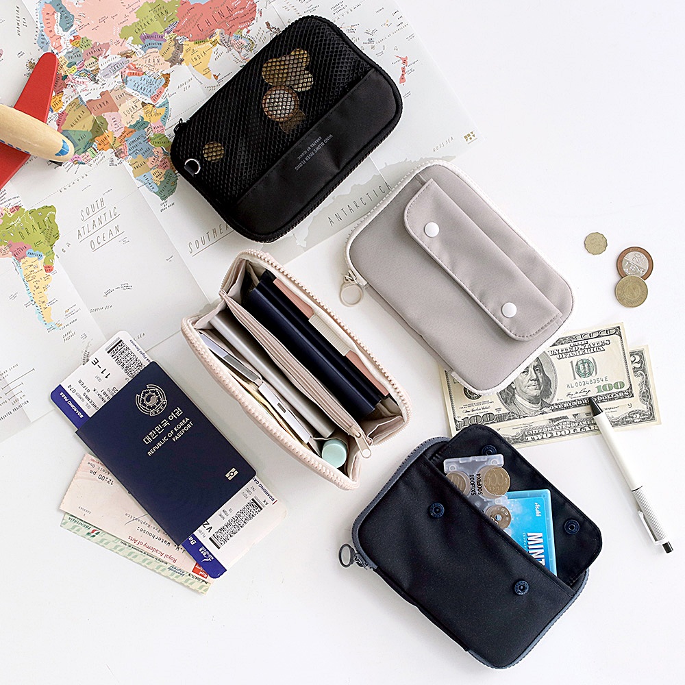 Voyager RFID Blocking Passport Wallet