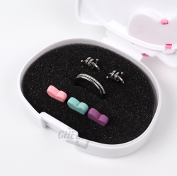 Hello Kitty Jewel Case