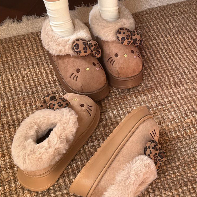 Hello Kitty Leopard Fur Slipper Boots Brown