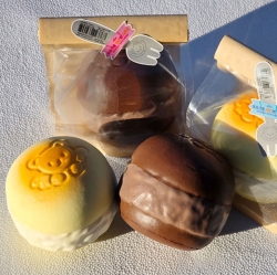 Milk Cream Fluffy Bread Squishy (Random)