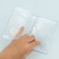 Tamagotchi Passport Case_Green