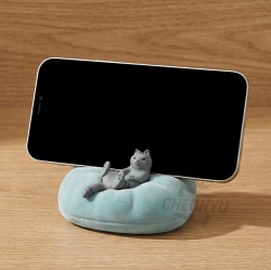 Relaxed Cat Smartphone Stand