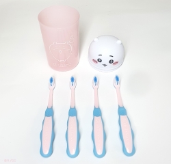 Chiikawa Kids Toothbrush 4P & Cup Set, Random