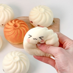 Find the Fried Dumpling Random Squishy