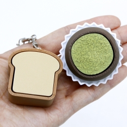 Yum Yum Clicker Keyring, Random