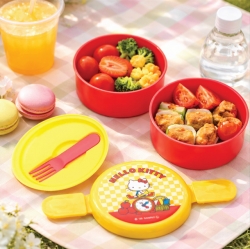 Hello Kitty Old School Round 2-Tier Lunch Box (Fork Included)
