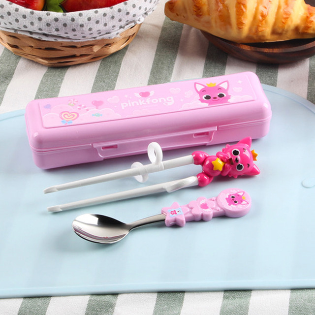 Pinkfong cutie figure chopsticks at training set