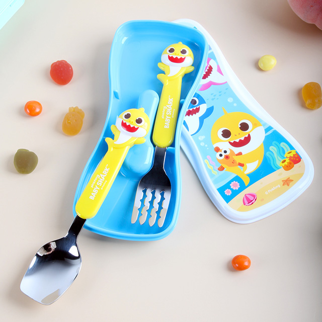 Baby shark spoon&fork in case set