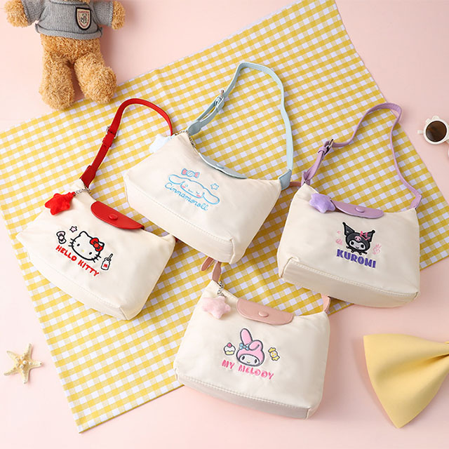Hello Kitty Shoulder Bag