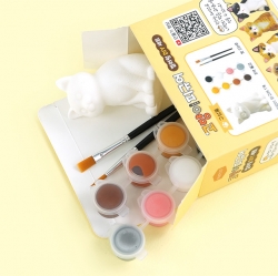 Cat Figure Coloring DIY Set