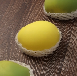 Crunch Color-Changing Mango Squishy