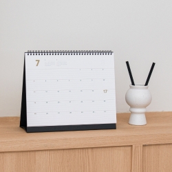 golden holiday desk calendar XL 2027