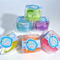 Sparkling Ice Cube, Random