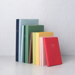 WEEKLY PLANNER 2027 A5