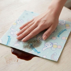 Sanrio Characters Pull-Out Microfiber Cleaning Towel