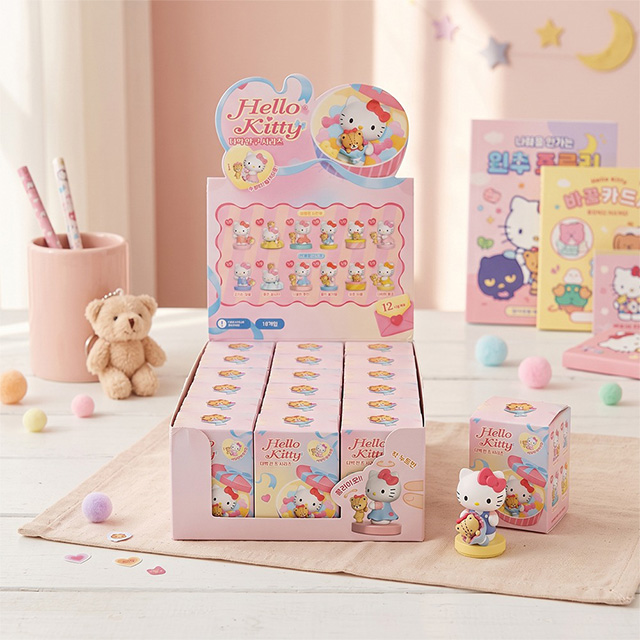 Hello Kitty Best Friends Series Figure (6 random)