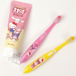 Sanrio Characters Kids’ Toothpaste – Strawberry Flavor, Fluoride 1000 ppm, 80 g